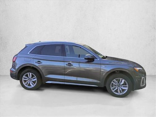 2022 Audi Q5 45 S line Premium