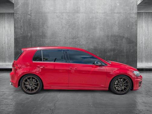 2017 Volkswagen Golf R 2.0T DSG