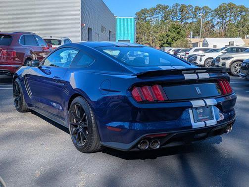 2016 Ford Shelby GT350 Base