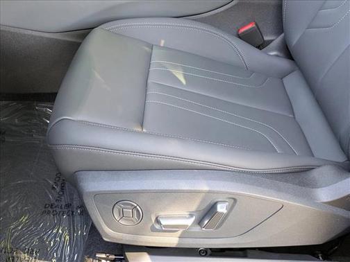 Mythos Black Metallic 2026 Audi Q3 TFSI quattro S tronic