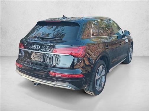 2024 Audi Q5 40 Premium Plus