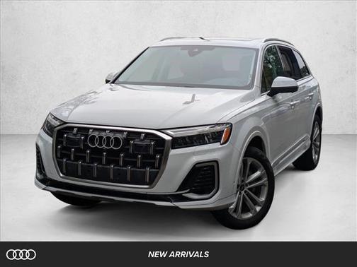 2025 Audi Q7 45 Premium Plus