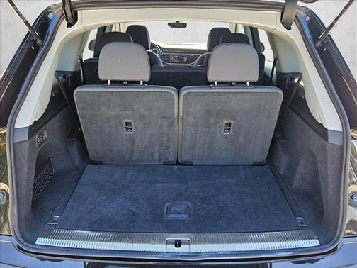 2024 Audi Q7 55 Premium Plus