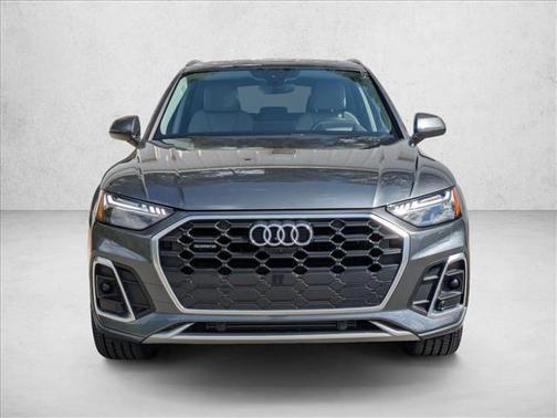 2023 Audi Q5 45 S line Prestige