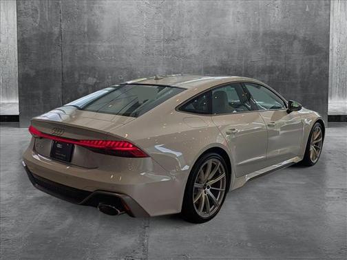 2025 Audi RS 7 4.0T Performance