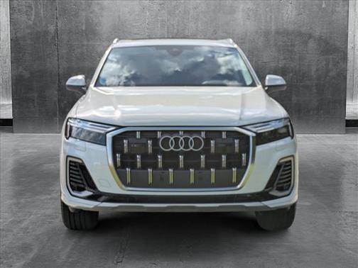 2025 Audi Q7 55 Premium