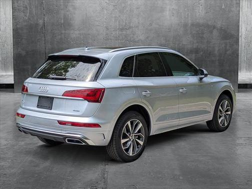 2025 Audi Q5 45 S line Premium Plus