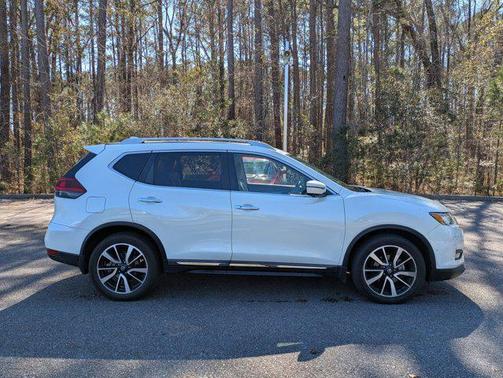 2020 Nissan Rogue SL