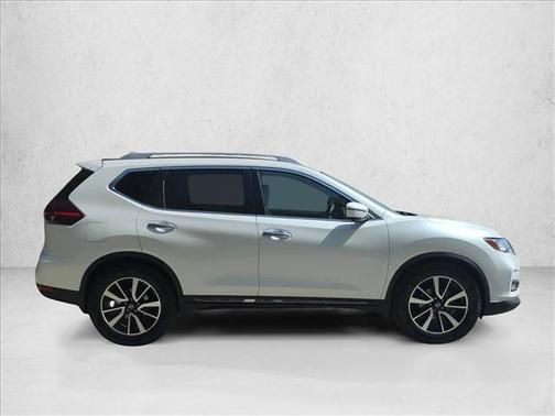 2020 Nissan Rogue SL