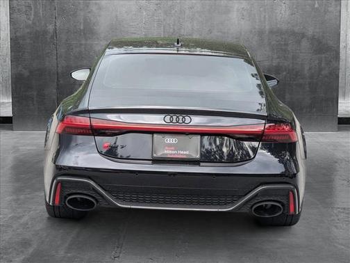 2023 Audi RS 7 4.0T