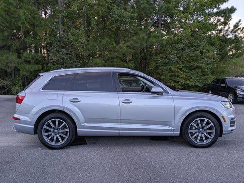 2019 Audi Q7 55 Premium Plus