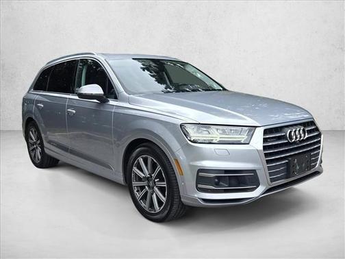 2019 Audi Q7 55 Premium Plus
