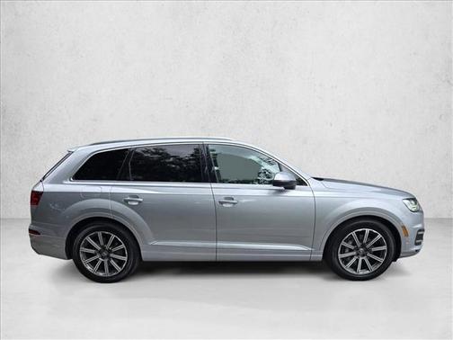 2019 Audi Q7 55 Premium Plus