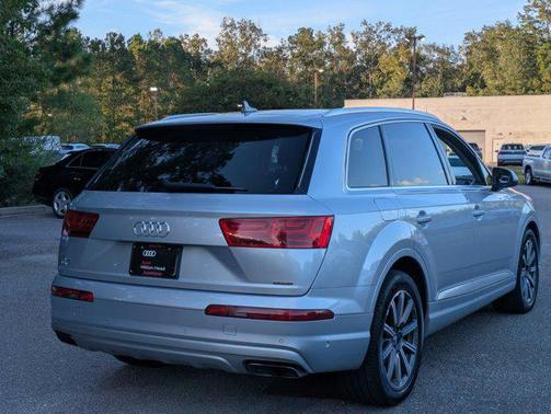 2019 Audi Q7 55 Premium Plus