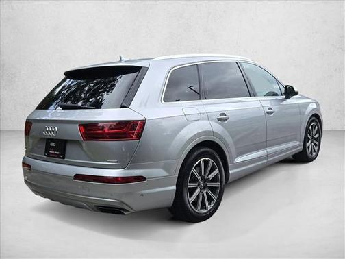 2019 Audi Q7 55 Premium Plus