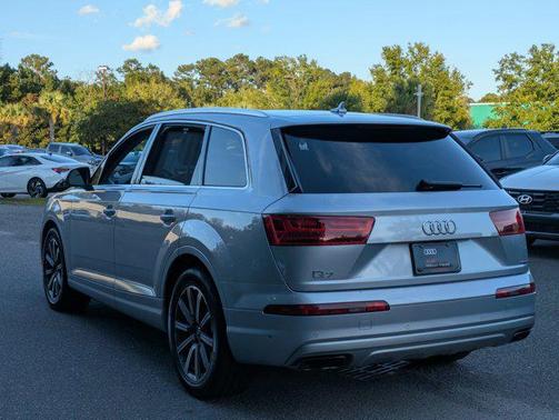 2019 Audi Q7 55 Premium Plus