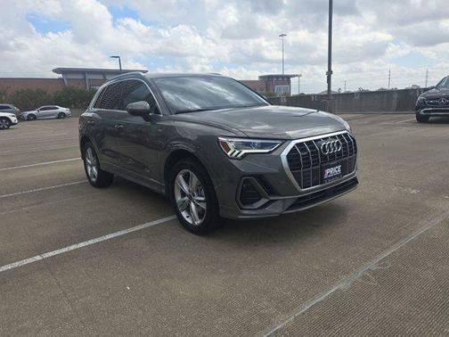 2024 Audi Q3 45 S line Premium Plus