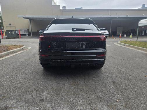 2025 Audi Q8 55 Prestige