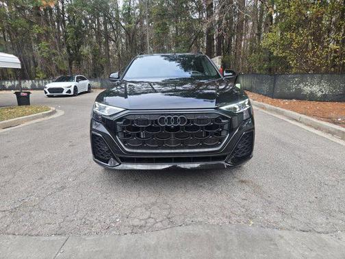 2025 Audi Q8 55 Prestige