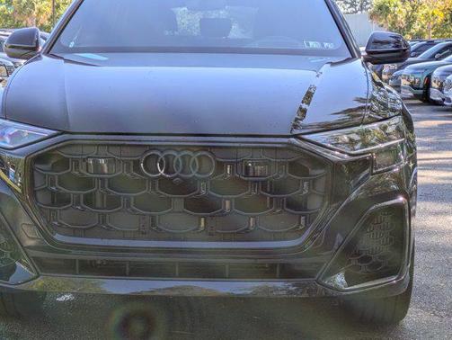 2025 Audi Q8 55 Prestige