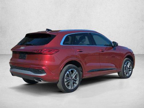 Grenadine Red Metallic 2025 Audi Q5 Premium Plus TFSI quattro S tronic