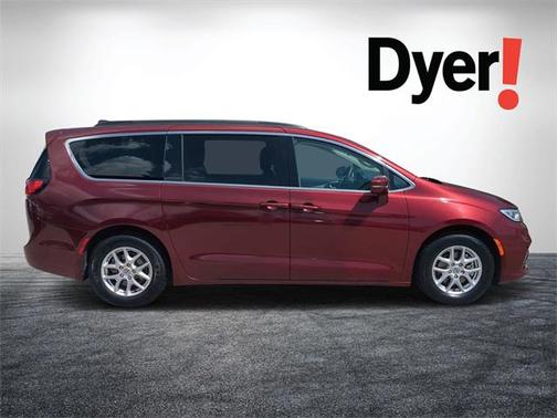 2022 Chrysler Pacifica Touring L