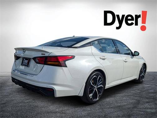 2023 Nissan Altima SR FWD