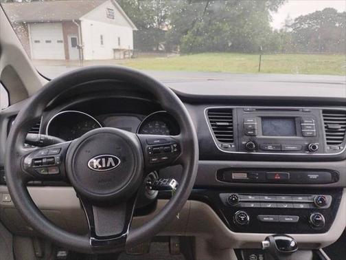 2015 Kia Sedona LX