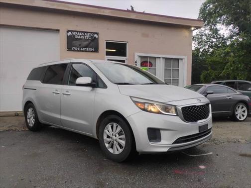 2015 Kia Sedona LX
