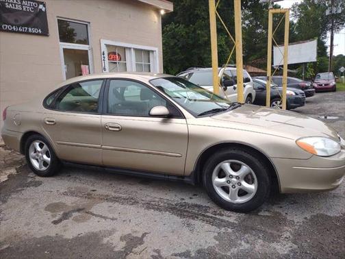 2001 Ford Taurus SE 4dr Sedan