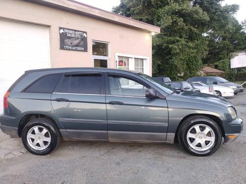 2005 Chrysler Pacifica Base