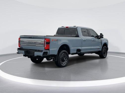 2024 Ford F-350 Platinum