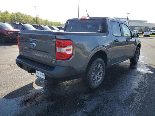 Carbonized Gray Metallic 2023 Ford Maverick XLT