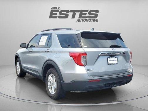 Iconic Silver Metallic 2023 Ford Explorer XLT
