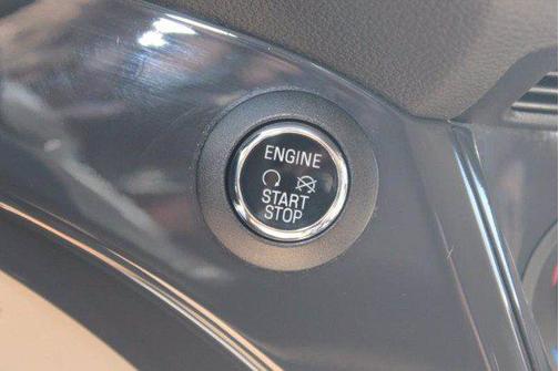 White Platinum Clearcoat Metallic 2015 Ford Escape Titanium