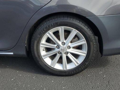 2013 Toyota Camry Hybrid XLE