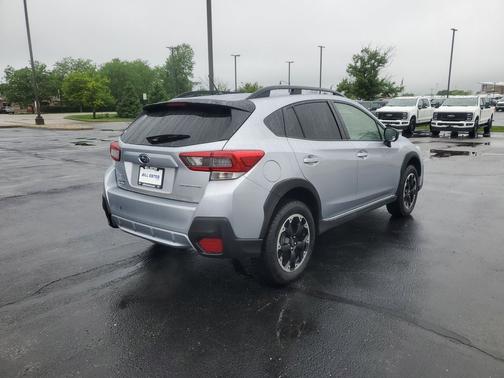 Ice Silver Metallic 2022 Subaru Crosstrek Base