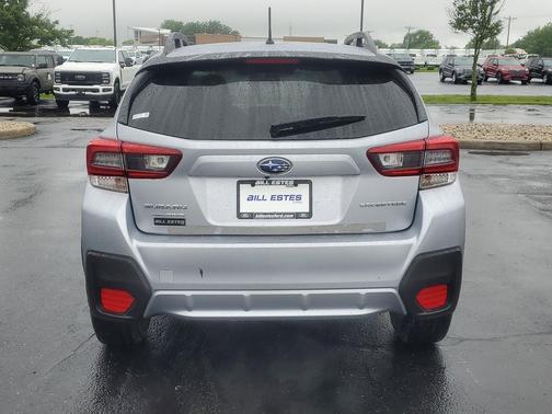 Ice Silver Metallic 2022 Subaru Crosstrek Base