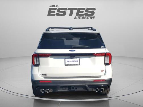 Star White Metallic Tri-Coat 2026 Ford Explorer ST
