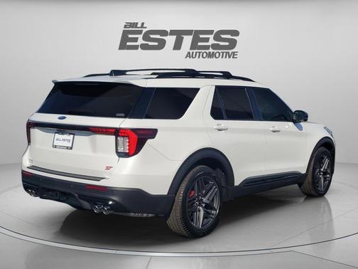 Star White Metallic Tri-Coat 2026 Ford Explorer ST