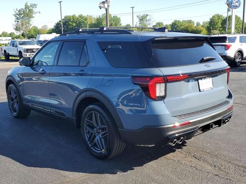 Vapor Blue Metallic 2026 Ford Explorer ST