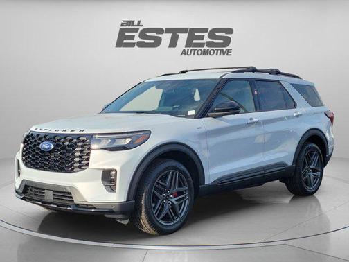 Space White Metallic 2026 Ford Explorer ST-Line