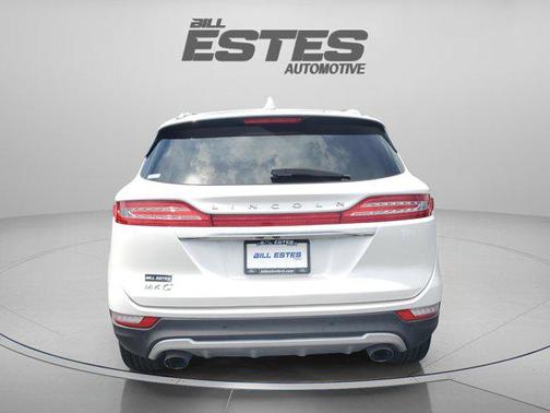 White Platinum Metallic Tri-Coat 2019 Lincoln MKC Standard