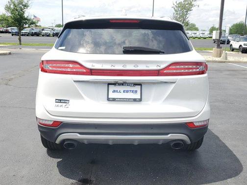 White Platinum Metallic Tri-Coat 2019 Lincoln MKC Standard