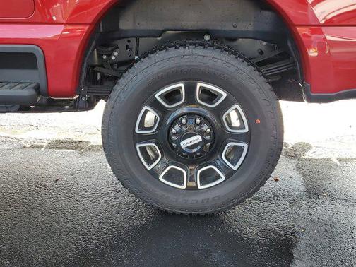 2025 Ford F-250 Platinum
