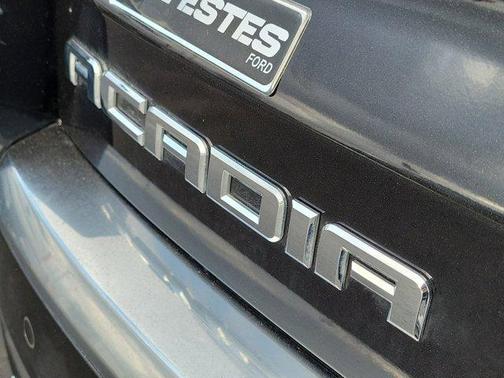 2015 GMC Acadia SLE-2