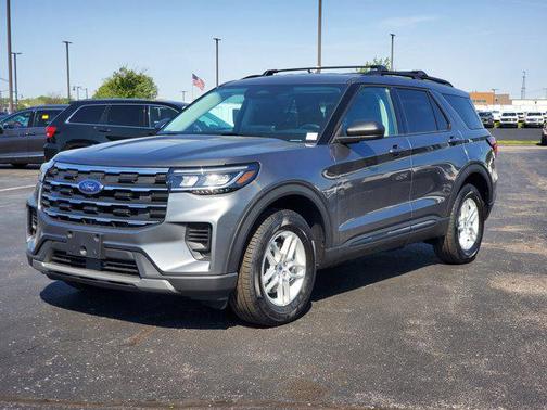 Carbonized Gray Metallic 2026 Ford Explorer Active w/200A Pkg
