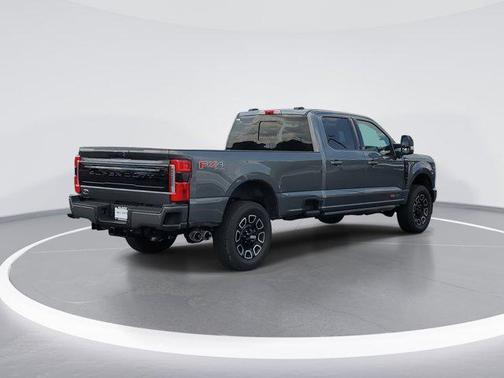 2025 Ford F-350 Platinum