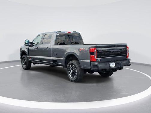 2025 Ford F-350 Platinum