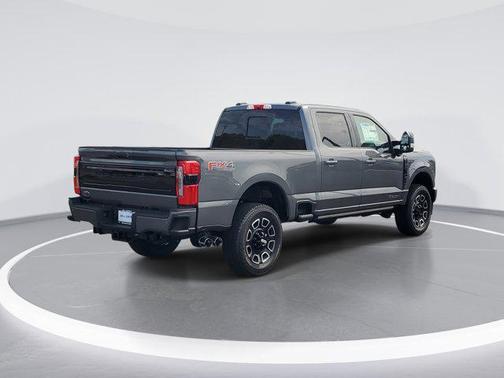 2025 Ford F-350 Platinum